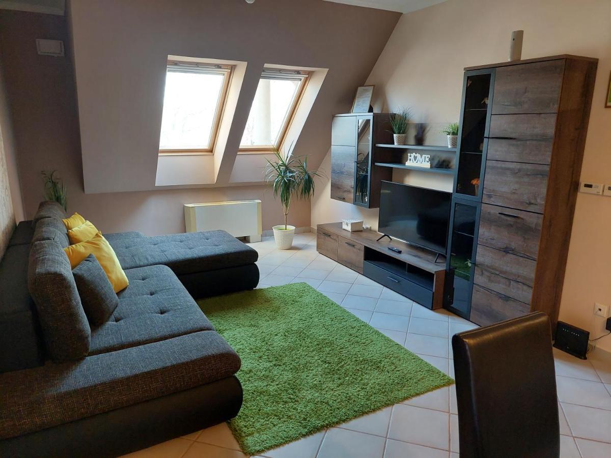 Samuci Apartman Хайдусобосло Экстерьер фото
